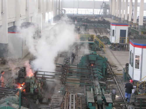 七台河无缝钢管厂家生产车间