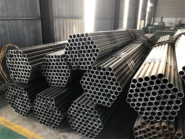 七台河小口径厚壁无缝钢管